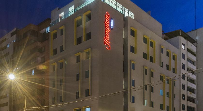 Hampton By Hilton Bucaramanga Hotel Exterior photo
